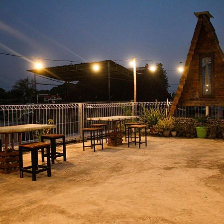 Super Oyo Capital O 2258 Santana Syariah Guest House Kartosuro Ngoại thất bức ảnh