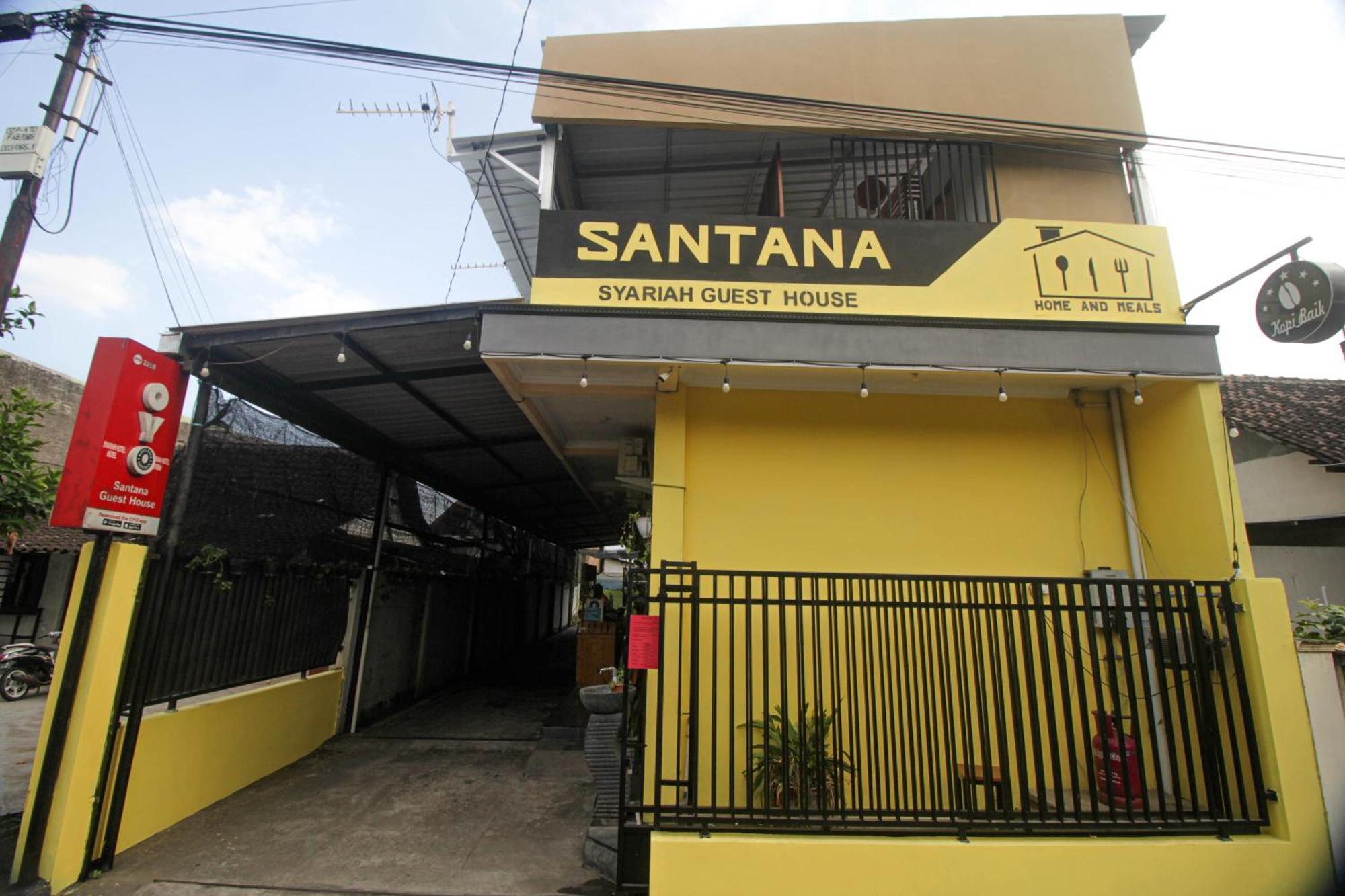 Super Oyo Capital O 2258 Santana Syariah Guest House Kartosuro Ngoại thất bức ảnh
