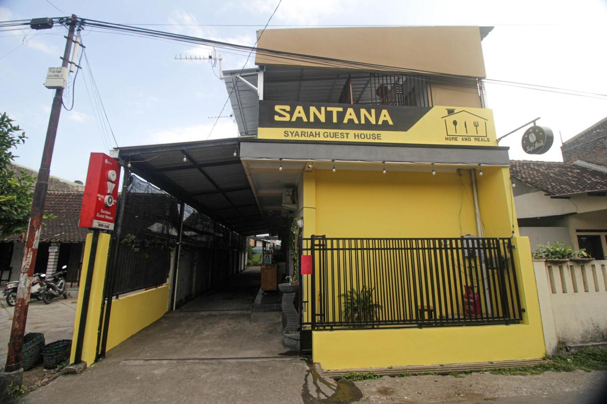 Super Oyo Capital O 2258 Santana Syariah Guest House Kartosuro Ngoại thất bức ảnh